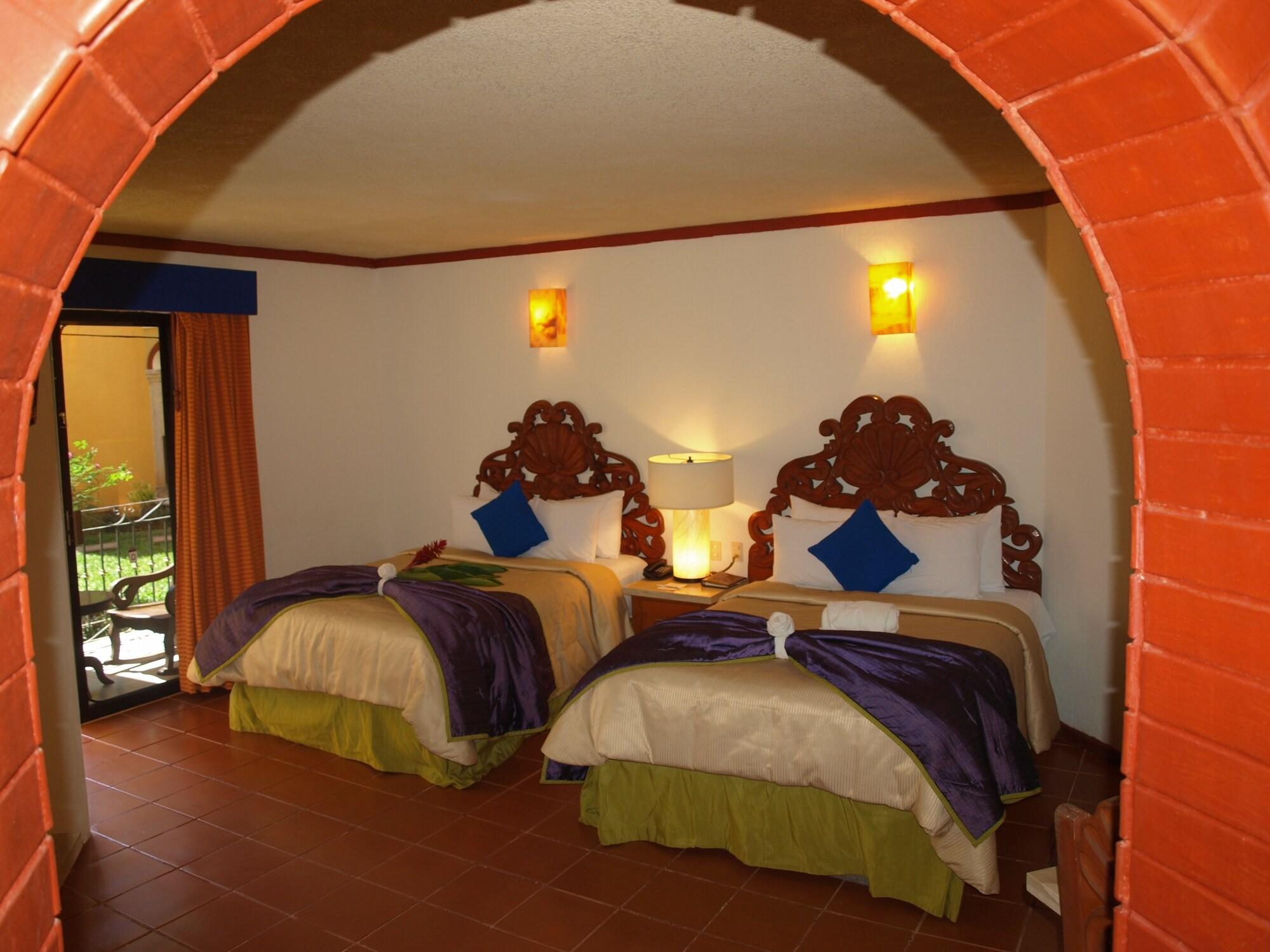 Ecotel Quinta Regia Valladolid  Exterior photo